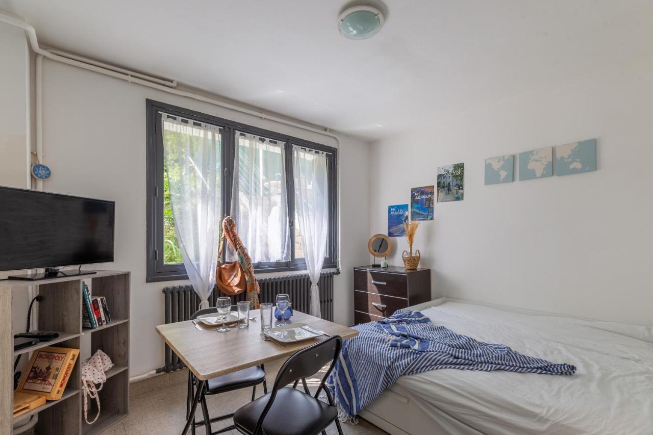 Les Congres Apartment Роаян Екстериор снимка